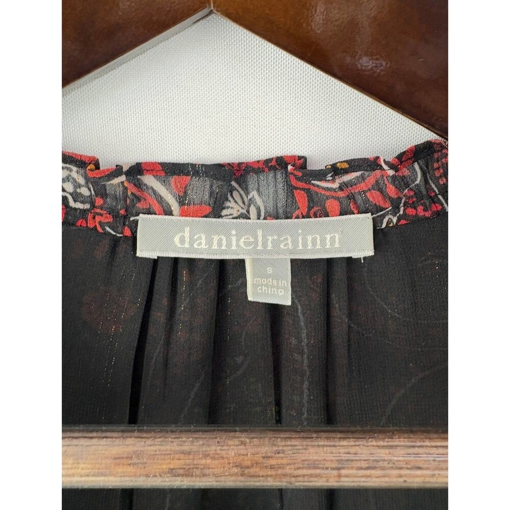 Women’s Daniel Rainn Small Black & Red Paisley Blouse - Picture 5 of 6
